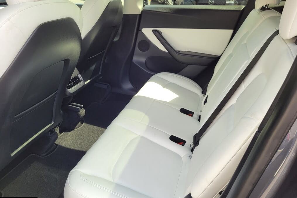 2022 Tesla Model Y AWD - Electric SUV
