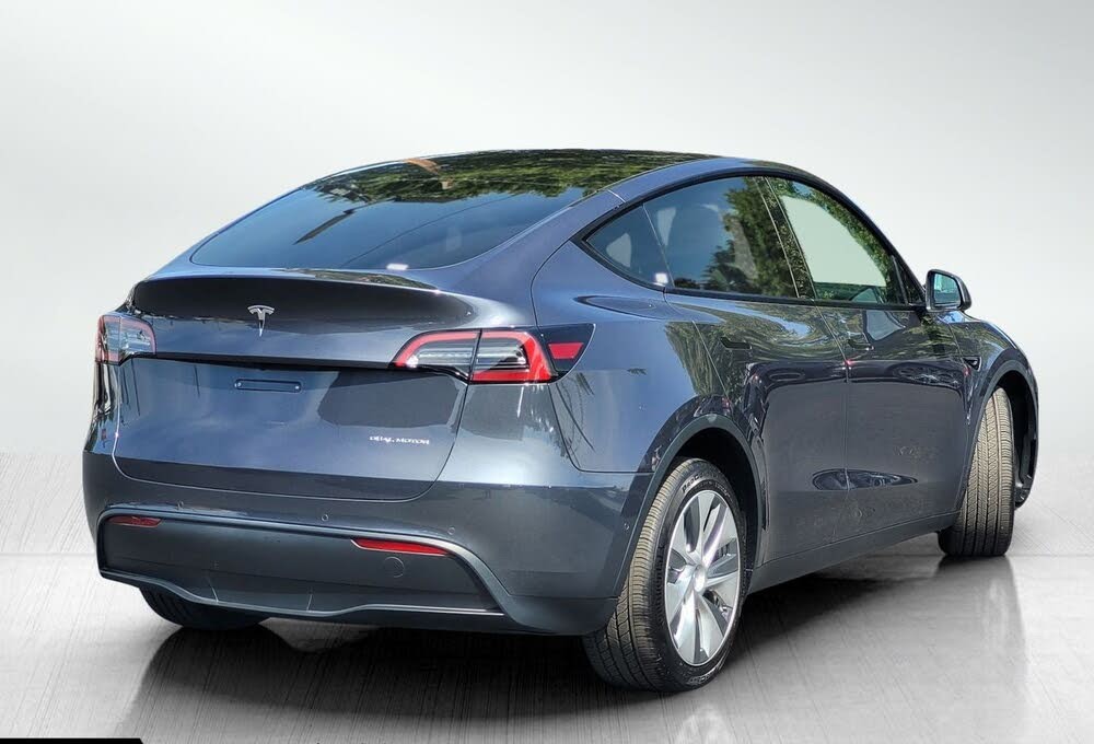 2022 Tesla Model Y AWD - Electric SUV