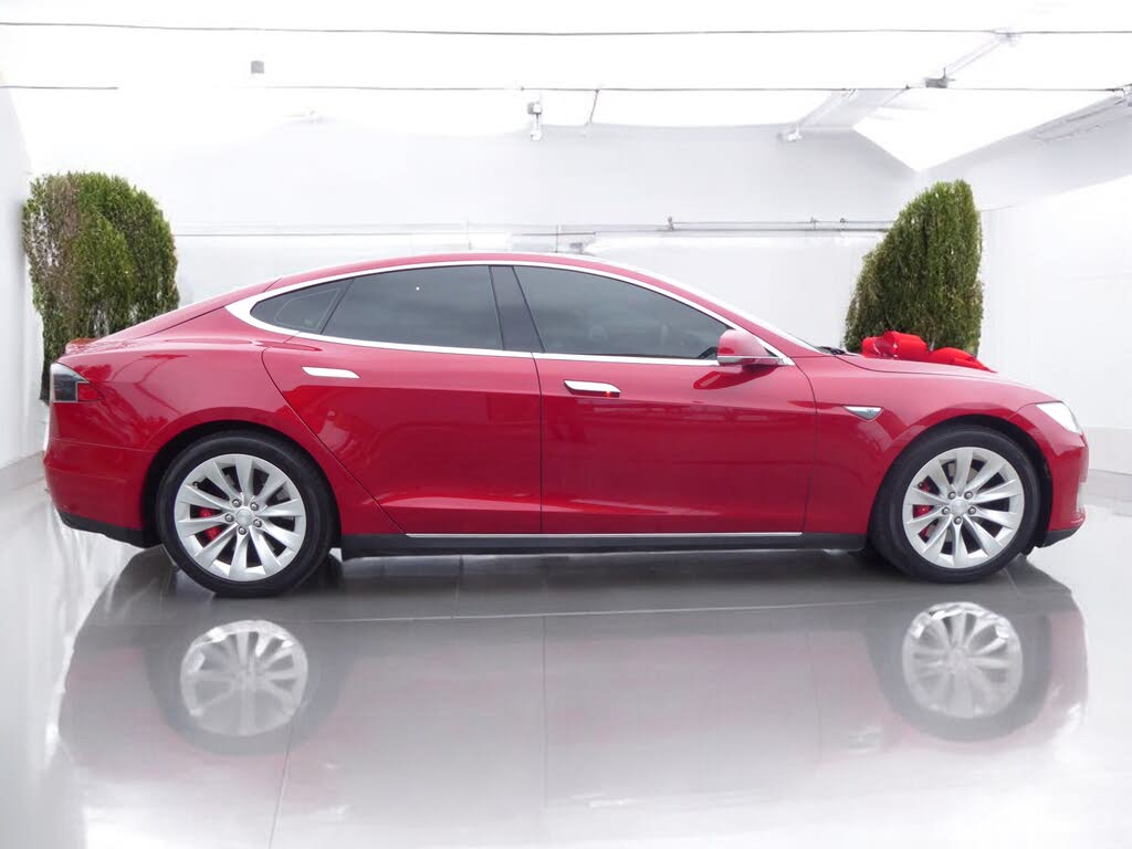 2014 Tesla Model S P85D – Premium Electric Sedan