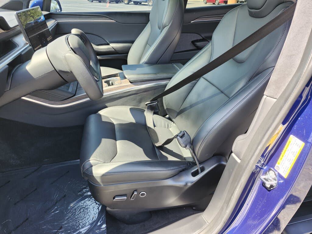 2023 Tesla Model X AWD – Sophisticated Electric SUV