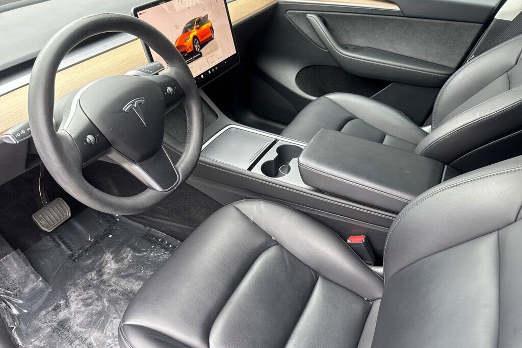 Used 2022 Tesla Model Y Long Range - Electric SUV