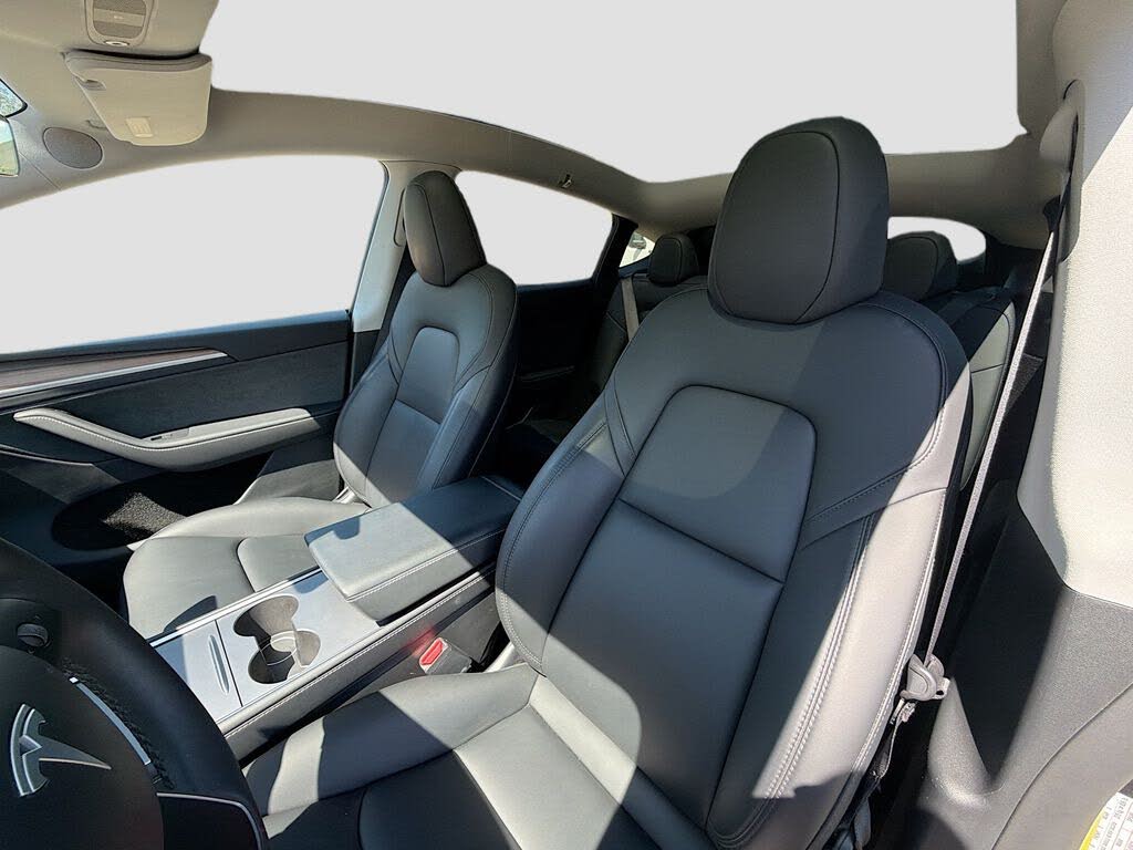 2024 Tesla Model Y Long Range AWD — Low Mileage SUV