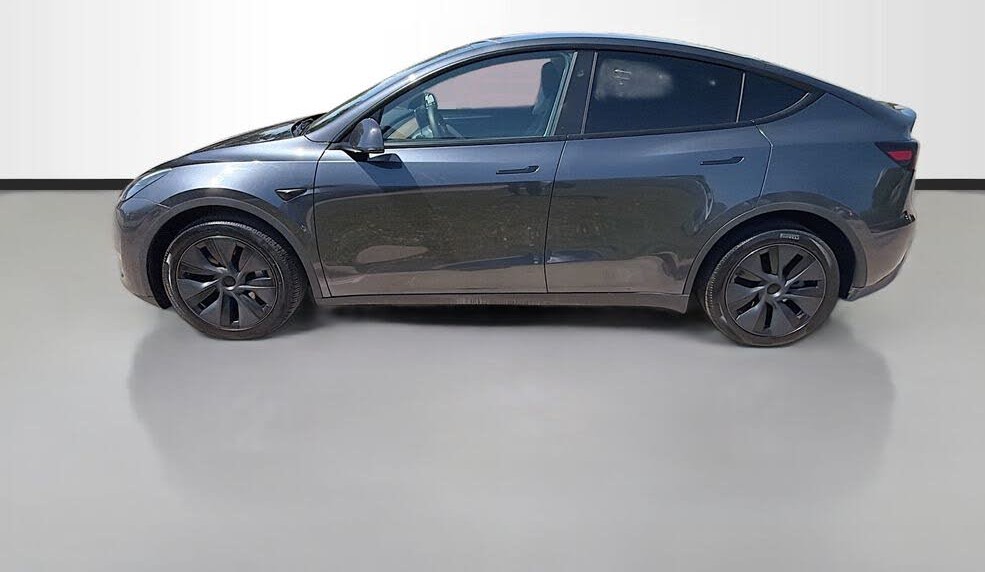 2024 Tesla Model Y Long Range AWD — Low Mileage SUV