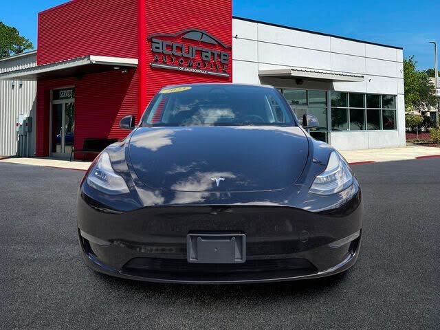 Well-Maintained 2023 Tesla Model Y Long Range AWD SUV