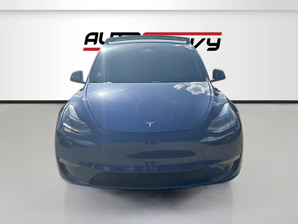 2024 Tesla Model Y Performance AWD – Low Mileage SUV