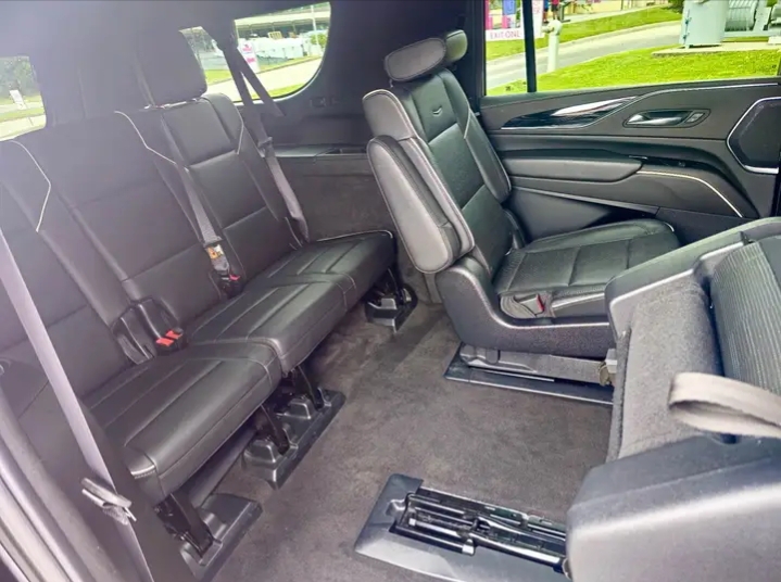 2022 Cadillac Escalade ESV Sport SUV