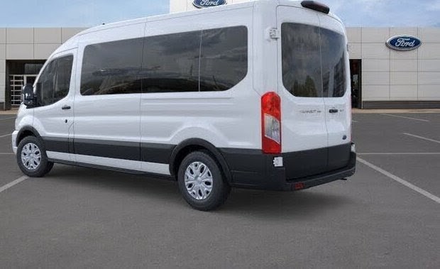 2025 Ford Transit Passenger 350 XLT Medium Roof LB RWD