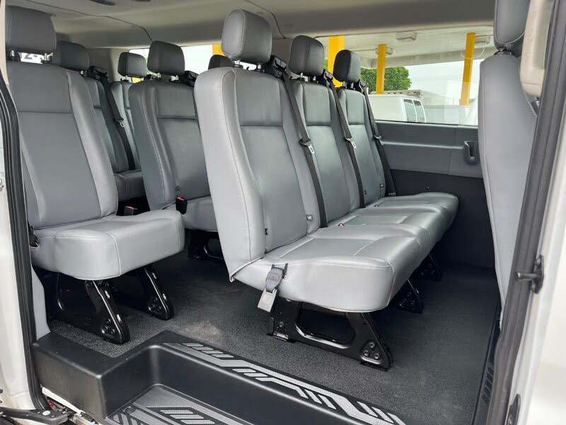 Premium Passenger Van : 2016 Ford Transit 350 XL