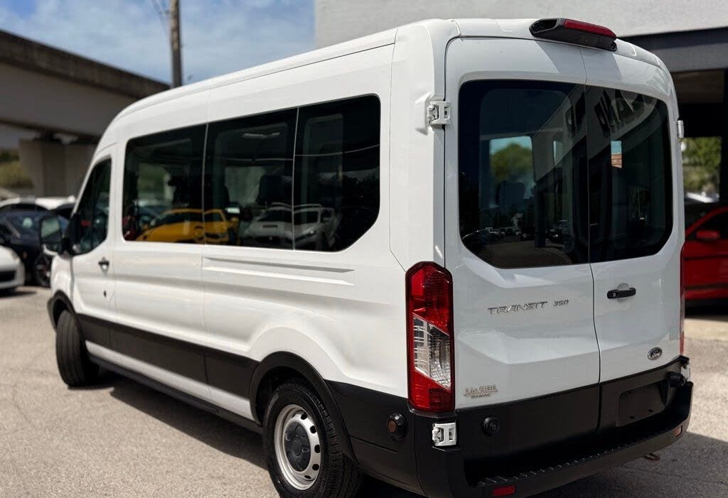 2019 Ford Transit Passenger 350 XL Medium Roof LWB RWD