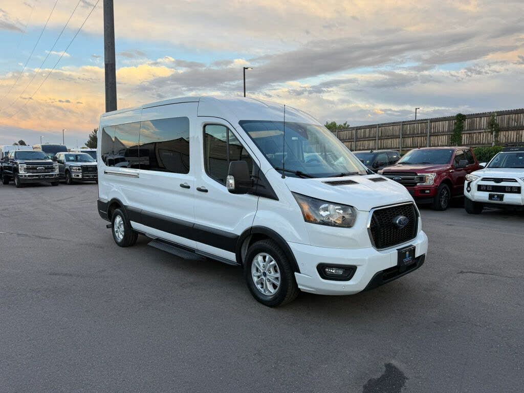 2023 Ford Transit Passenger 350 XLT Medium Roof LB RWD