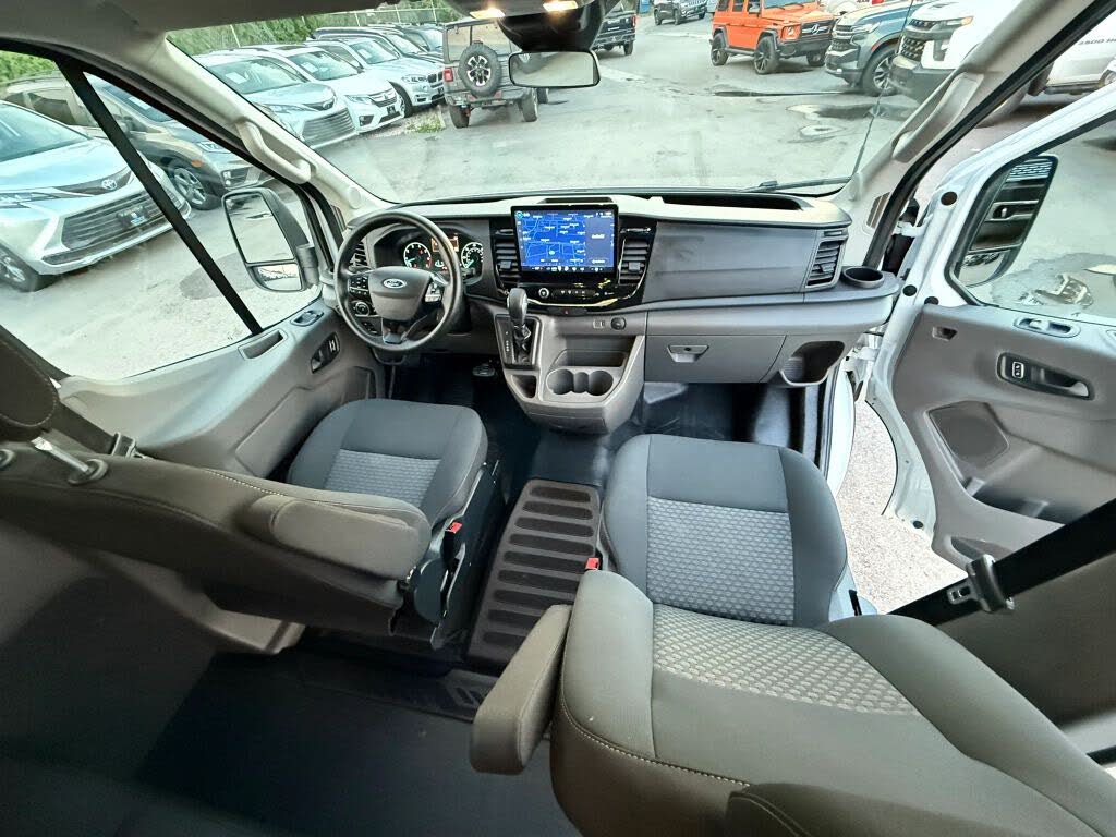 2023 Ford Transit Passenger 350 XLT Medium Roof LB RWD