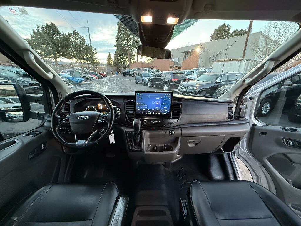 2022 Ford Transit Passenger 350 XL Medium Roof LB RWD