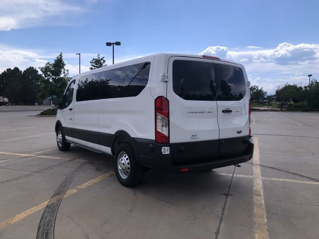2025 Ford Transit Passenger 350 XLT Low Roof LB AWD