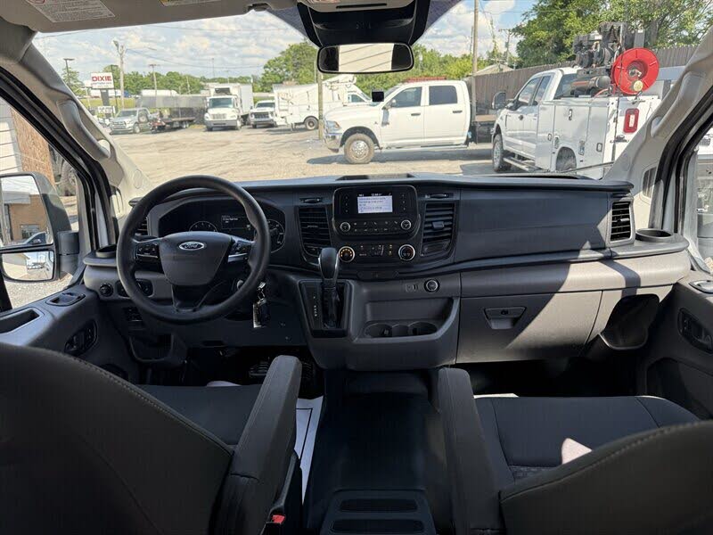 2021 Ford Transit Passenger 350 XL Low Roof LB RWD