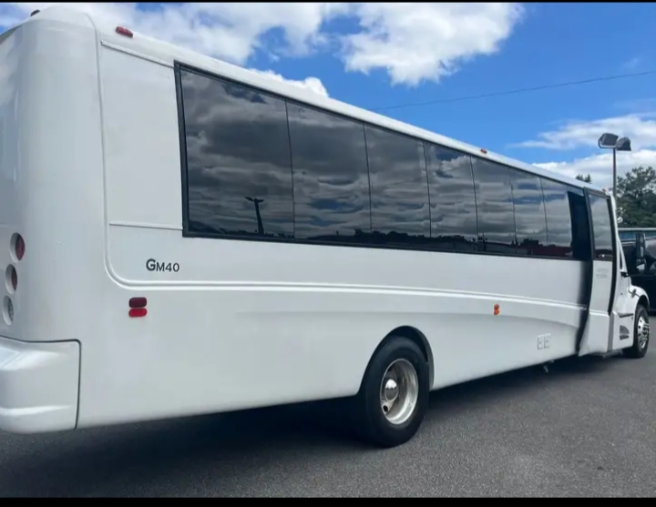 2016 Freightliner M2 Shuttle Bus