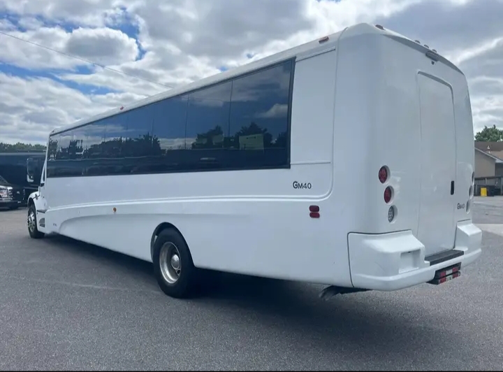 2016 Freightliner M2 Shuttle Bus