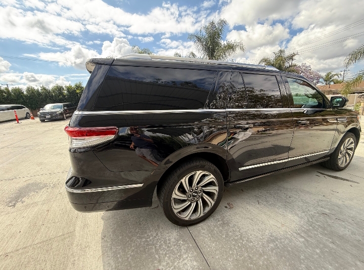 2022 Lincoln Navigator L SUV