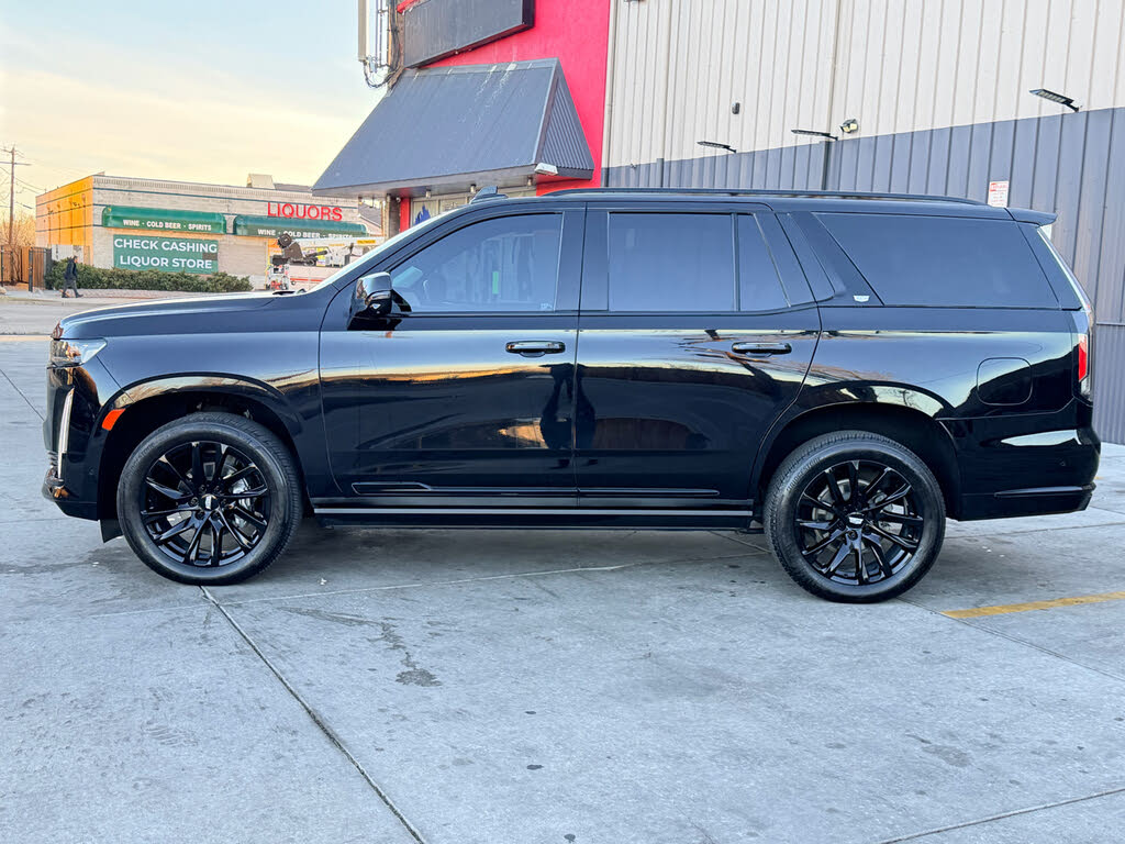 Premium SUV: 2022 Cadillac Escalade Sport Platinum