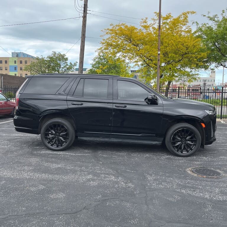Luxury SUV : 2021 Cadillac Escalade Premium