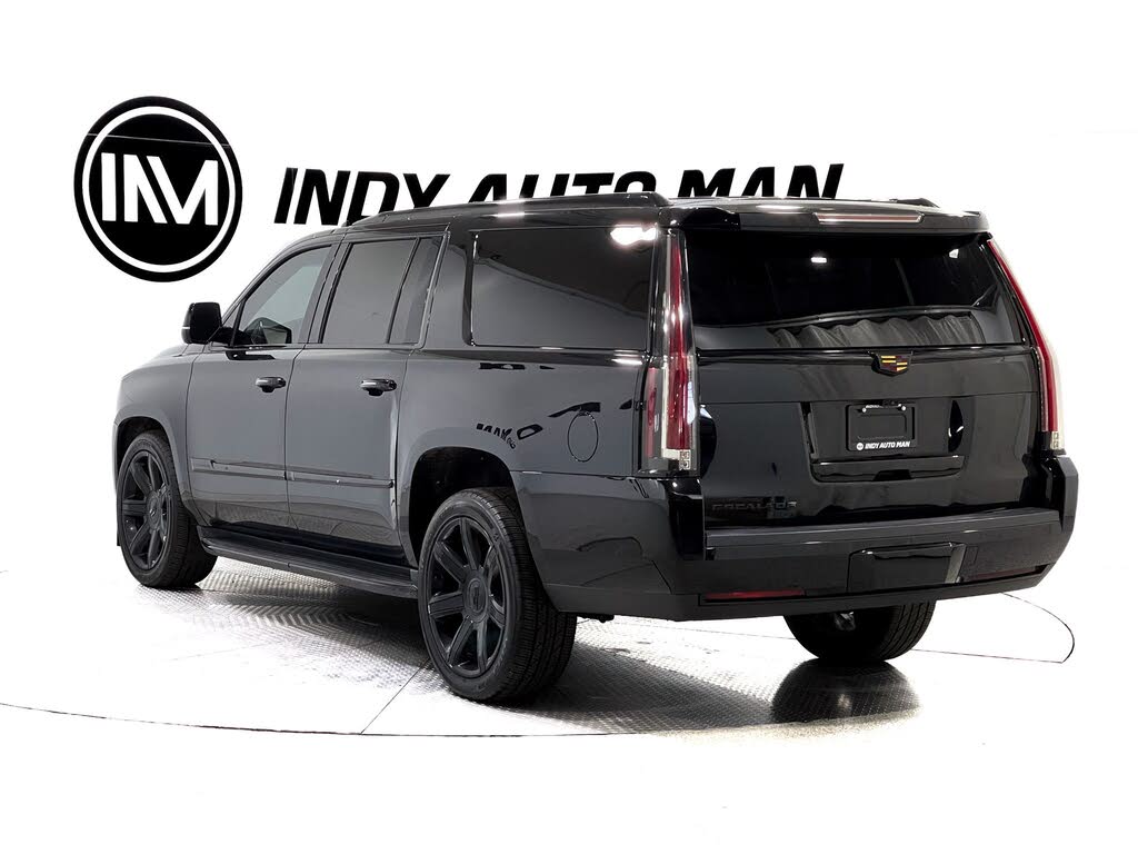 Luxury SUV : 2019 Cadillac Escalade ESV 4WD