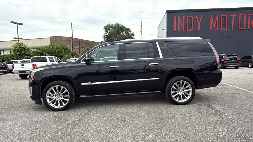Well-Equipped 2017 Cadillac Escalade ESV Premium SUV