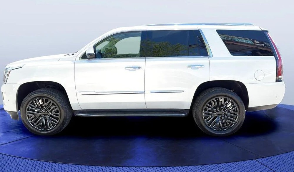 2018 Cadillac Escalade Luxury – Full-Size SUV