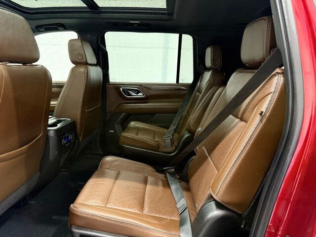 2021 Chevrolet Suburban High Country 4WD – Luxury SUV