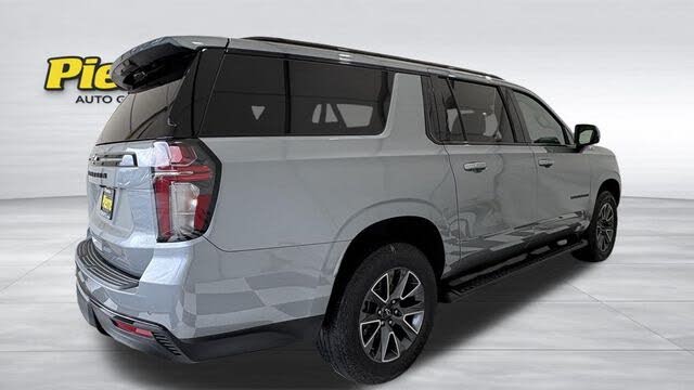 2024 Chevrolet Suburban Z71 4WD – Spacious SUV