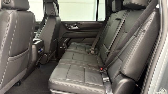 2024 Chevrolet Suburban Z71 4WD – Spacious SUV