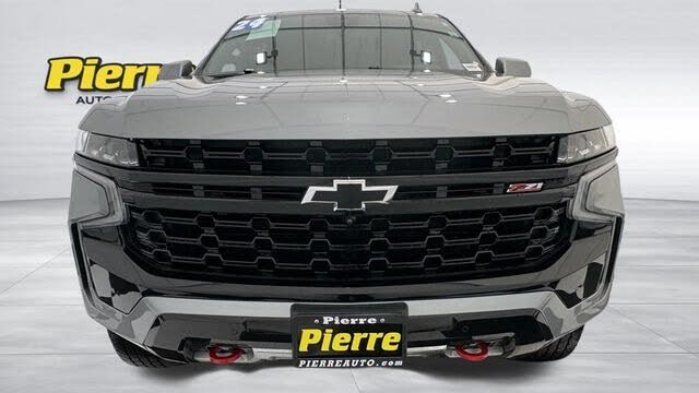 2024 Chevrolet Suburban Z71 4WD – Spacious SUV