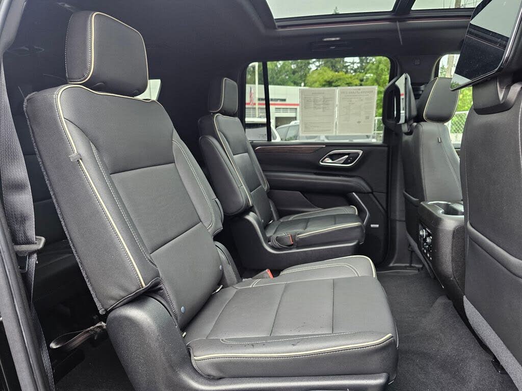 2021 Chevrolet Suburban Premier – Full-Size SUV