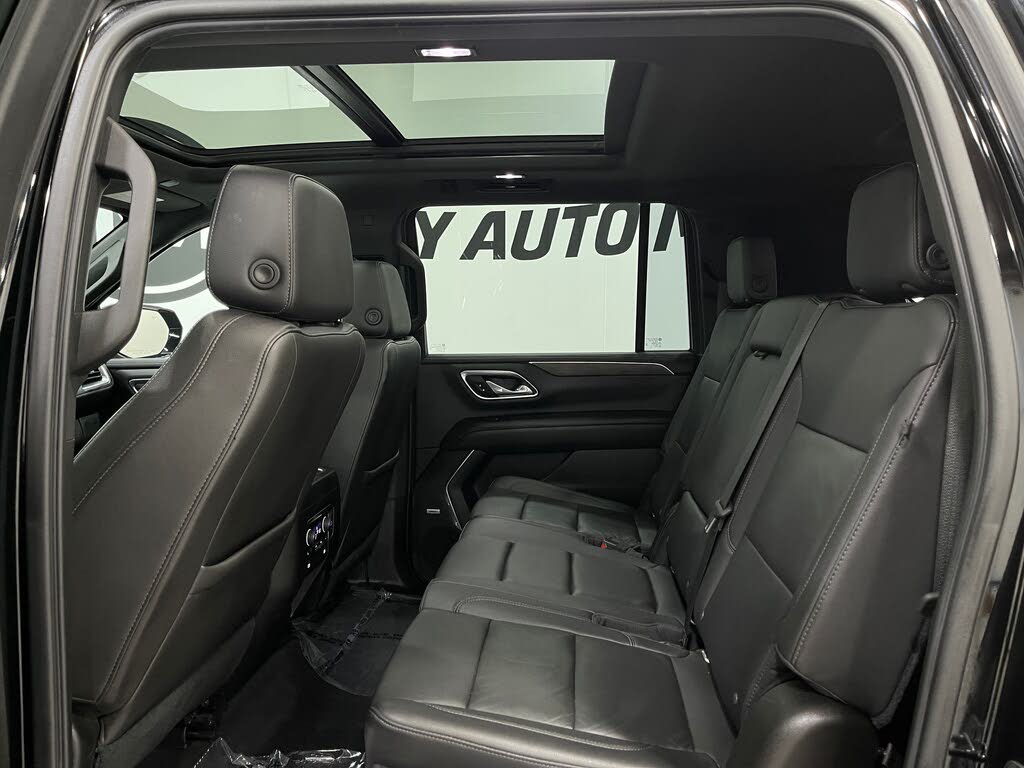2021 Chevrolet Suburban LT 4WD – Spacious SUV
