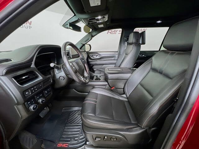 Well-Equipped 2022 Chevrolet Suburban RST 4WD SUV