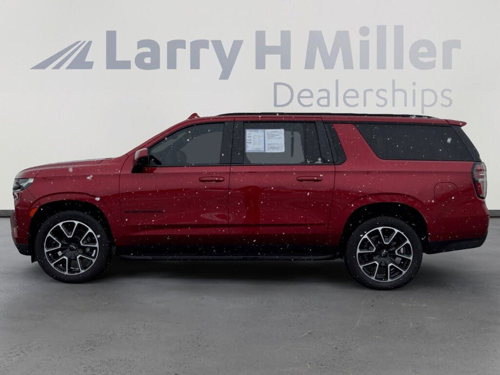 2023 Chevrolet Suburban RST – Spacious SUV