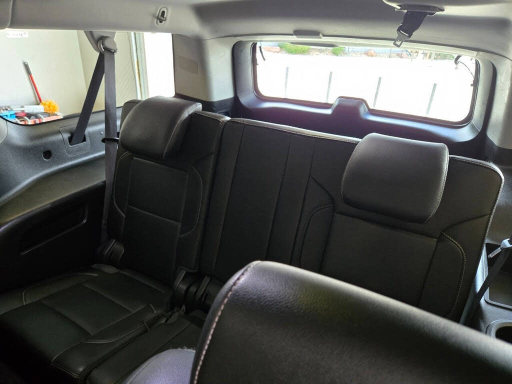 2020 Chevrolet Suburban 1500 LT 4WD – Spacious SUV