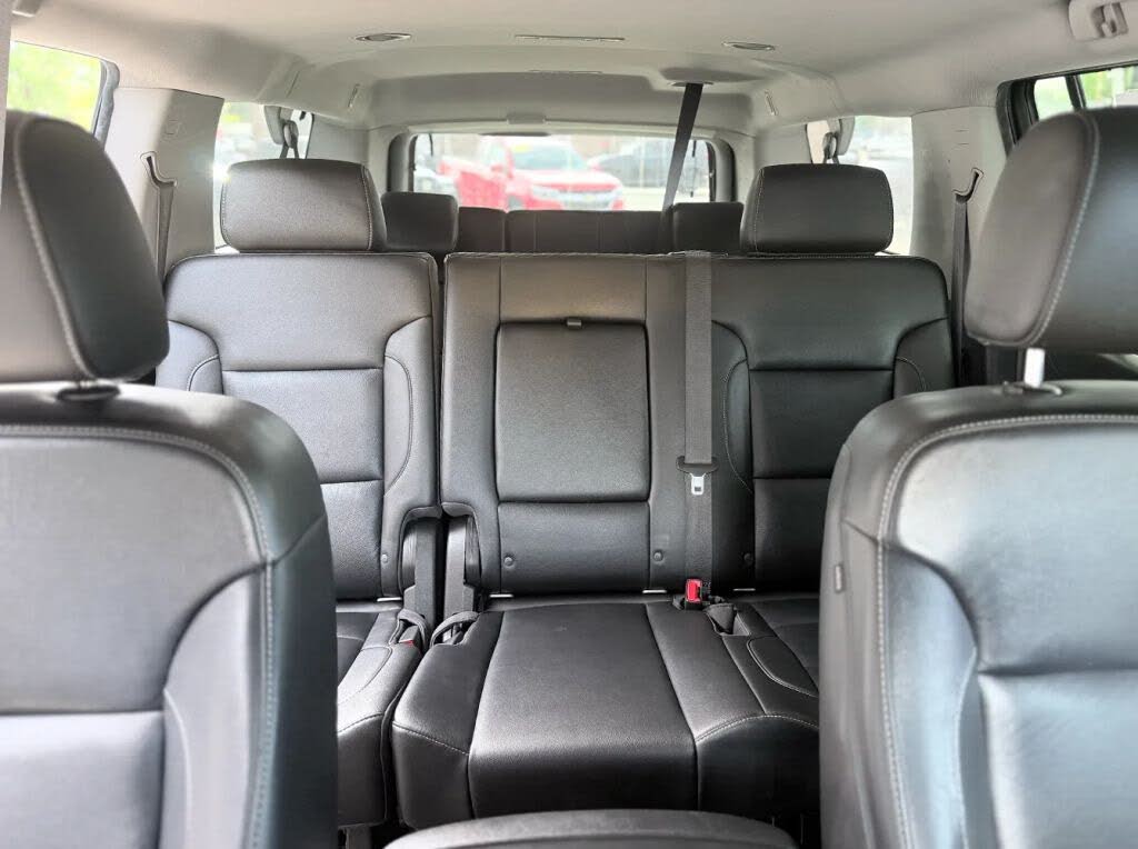 Premium SUV: 2019 Chevrolet Suburban 1500 LT 4WD
