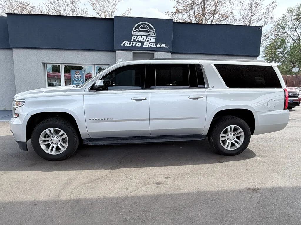 Premium SUV: 2019 Chevrolet Suburban 1500 LT 4WD