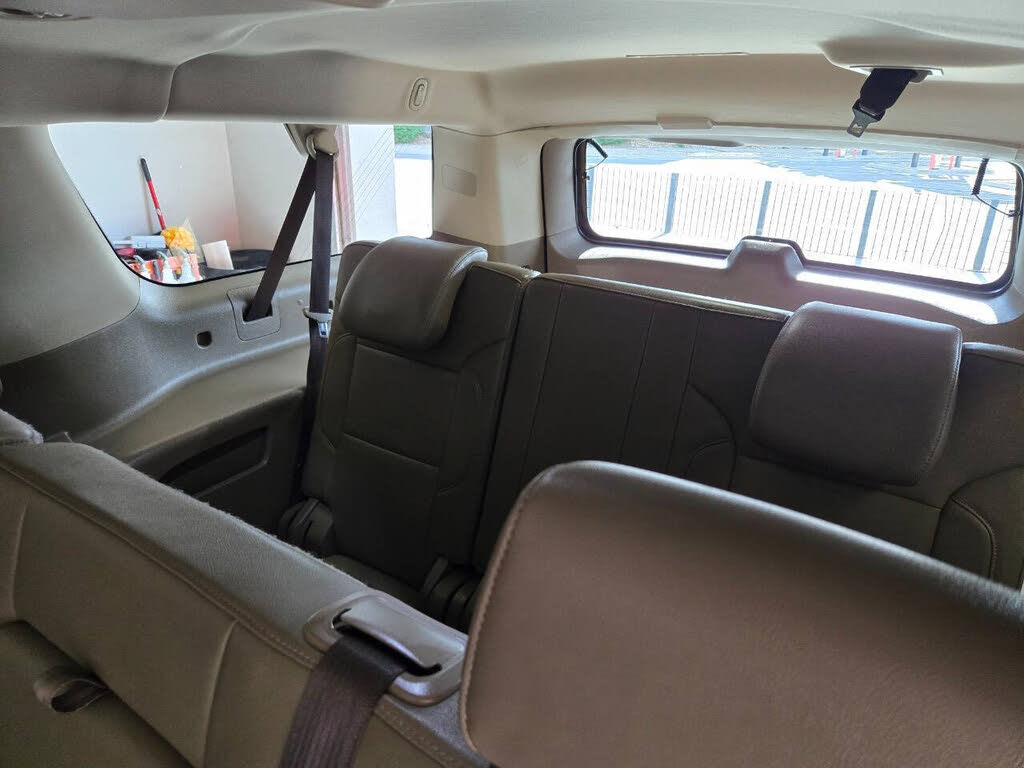 2017 Chevrolet Suburban LT 4WD – Full-Size SUV