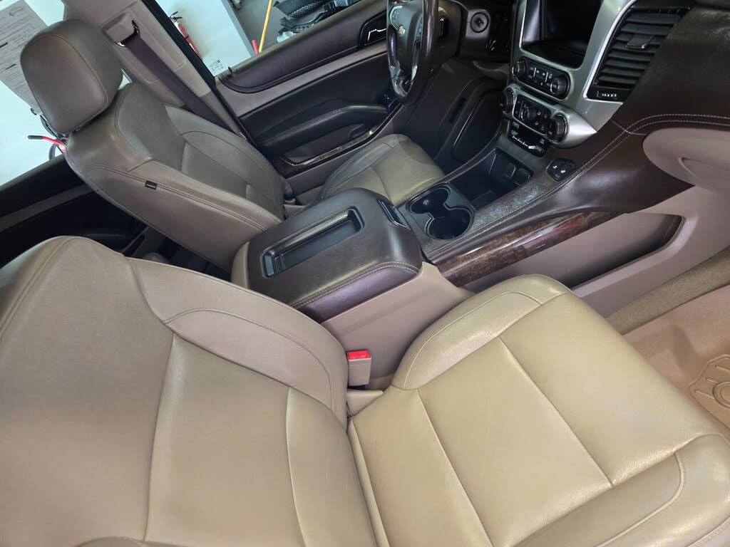 2017 Chevrolet Suburban LT 4WD – Full-Size SUV