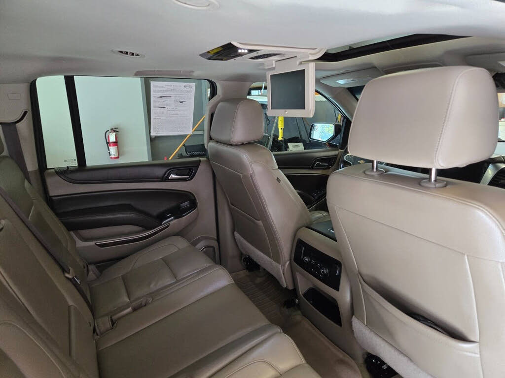 2017 Chevrolet Suburban LT 4WD – Full-Size SUV