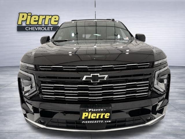2026 Chevrolet Suburban High Country 4WD – Luxury SUV