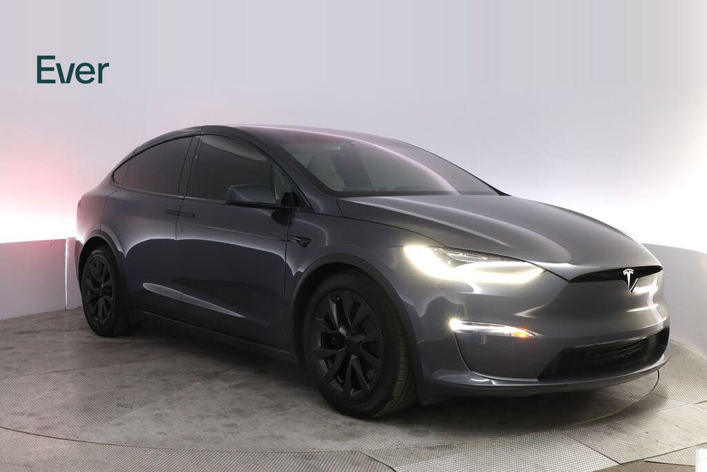 Well-Equipped 2023 Tesla Model X Standard Range SUV