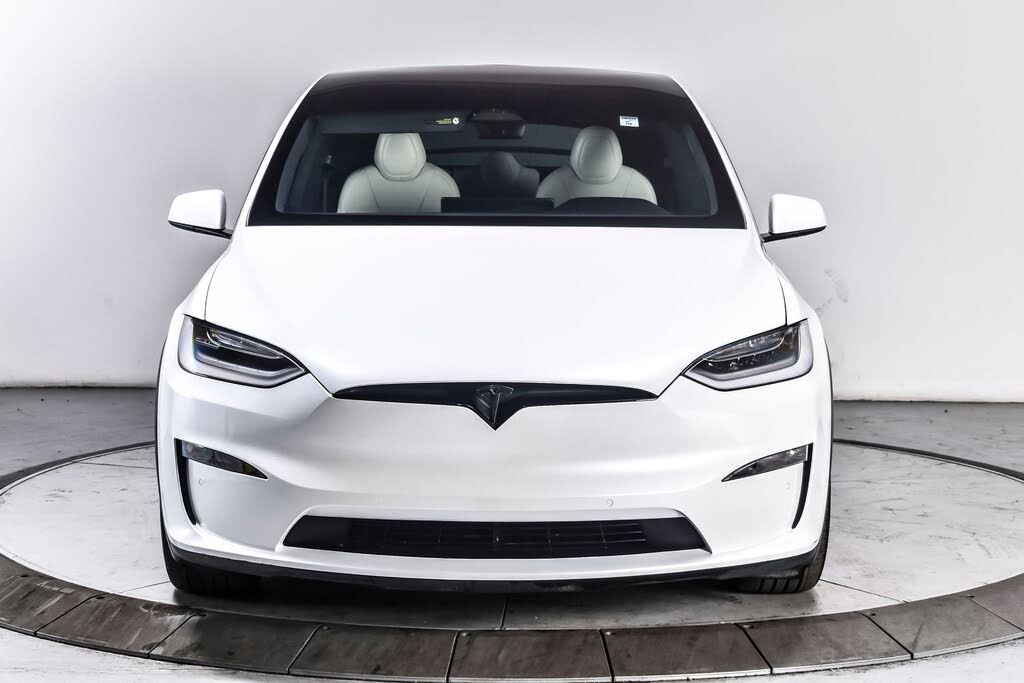 2022 Tesla Model X AWD – Luxury Electric SUV