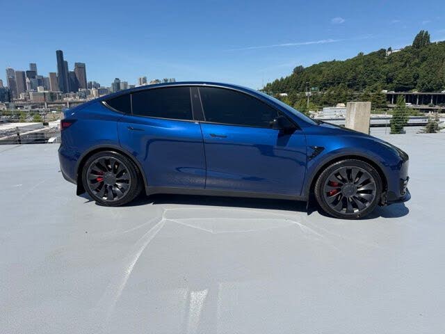 Premium Electric SUV: 2023 Tesla Model Y Performance AWD