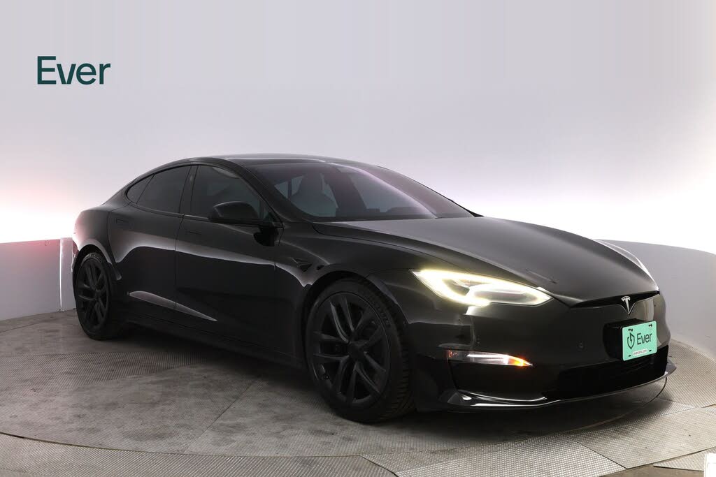 2022 Tesla Model S Plaid AWD – Electric Luxury Sedan