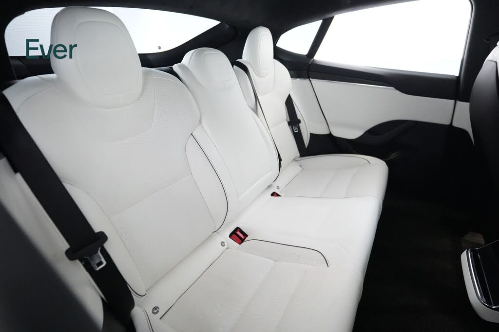 2022 Tesla Model S Plaid AWD – Electric Luxury Sedan