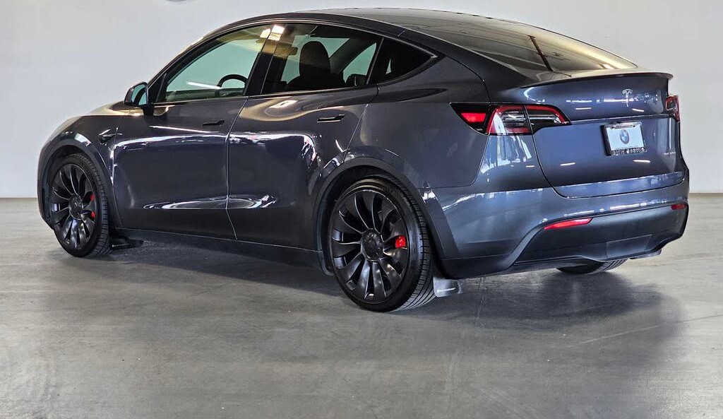 Electric SUV: 2023 Tesla Model Y Performance AWD