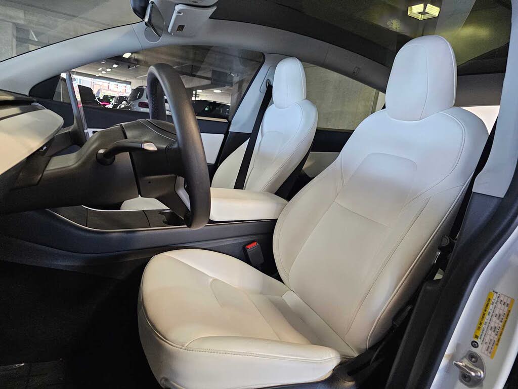 Well-Maintained 2020 Tesla Model Y Performance AWD SUV