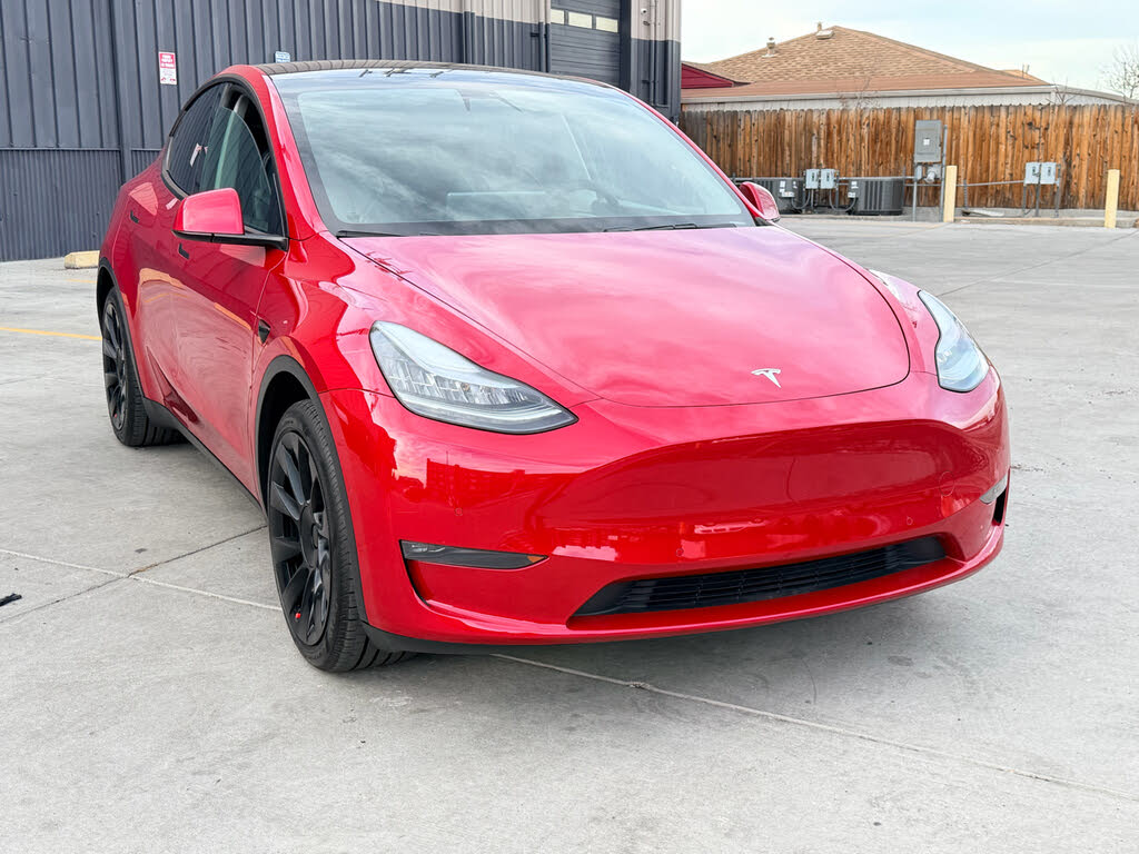 Well-Maintained 2021 Tesla Model Y Long Range AWD SUV