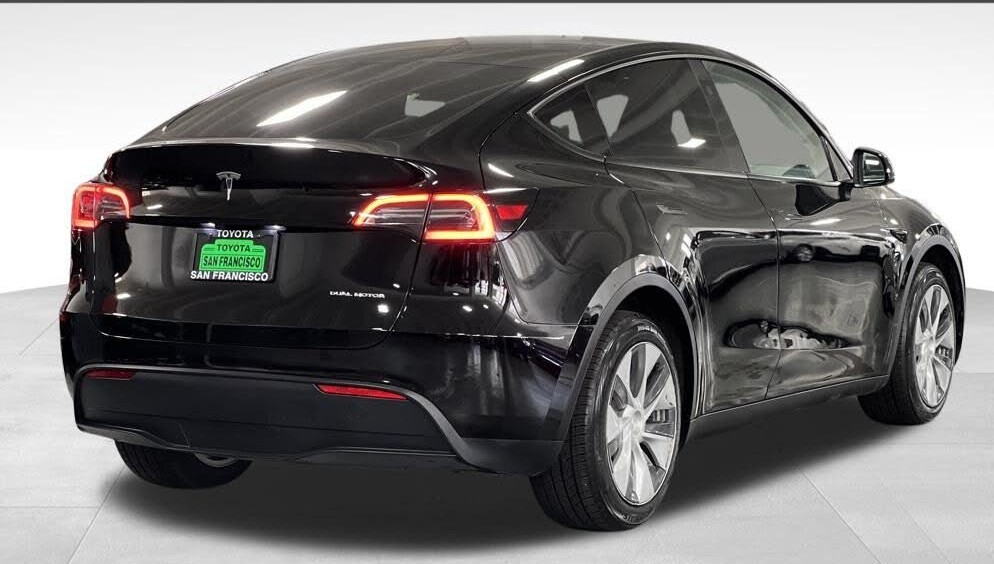 2024 Tesla Model Y Long Range AWD – Premium Electric SUV